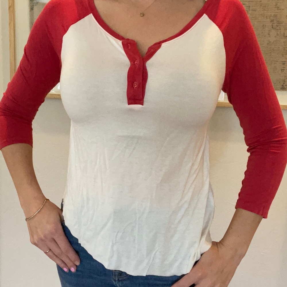 American Eagle women’s red baseball tee,  XS